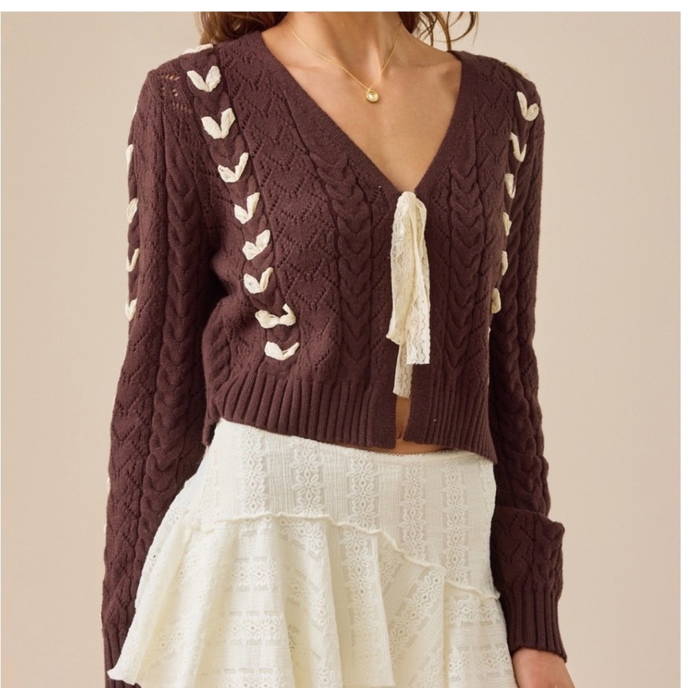 Altard State V-Neck Cable Knit Cropped Sweater Cardigan in Chocolate Brown